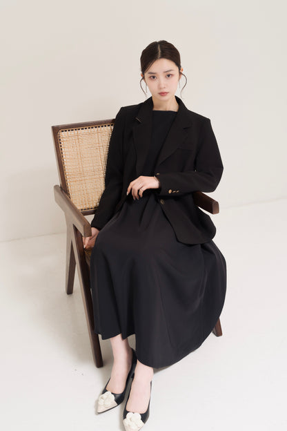 ゴールドボタンテーラードジャケット