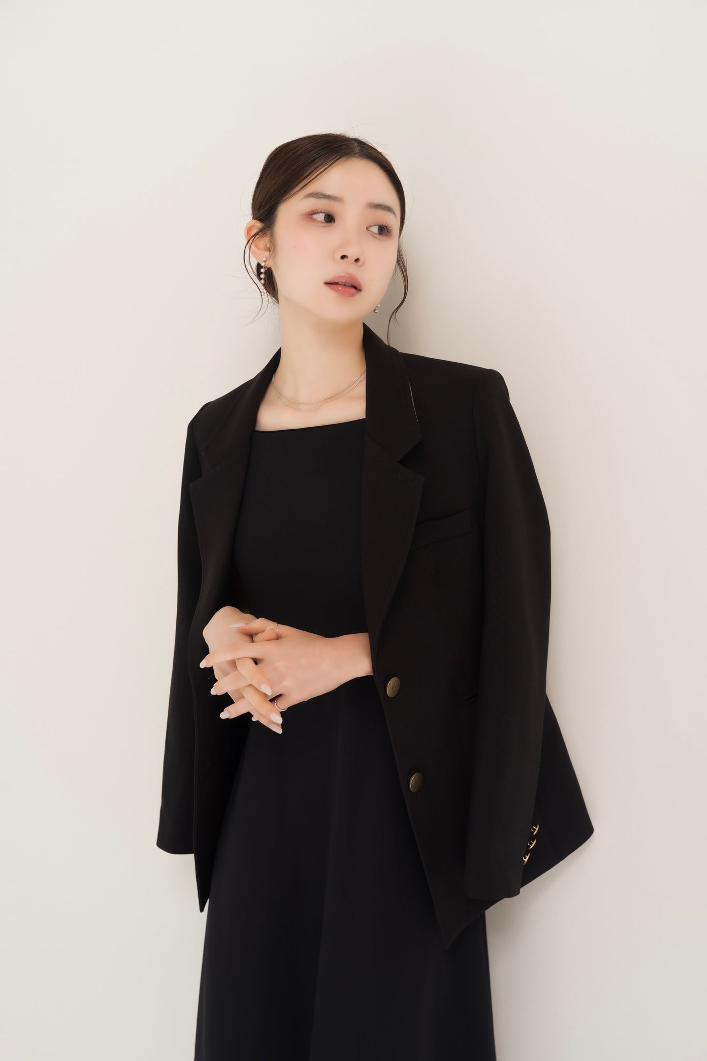 ゴールドボタンテーラードジャケット