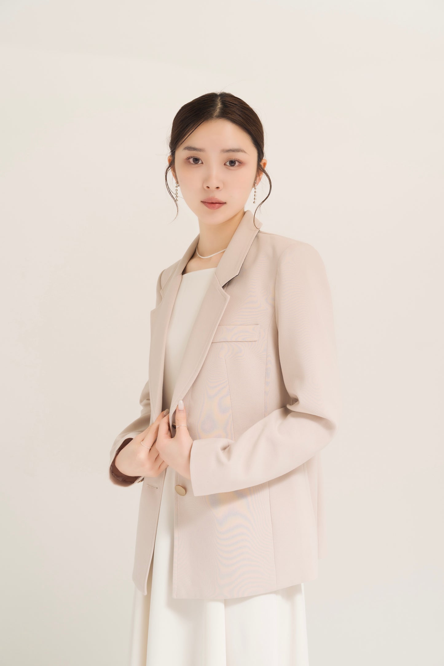 ゴールドボタンテーラードジャケット