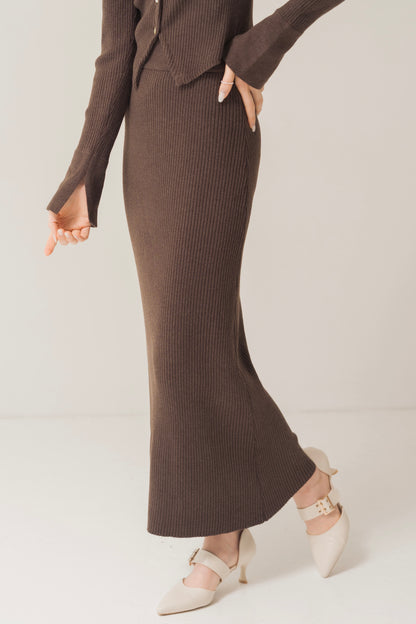 ニットカーデ＋スカートセット