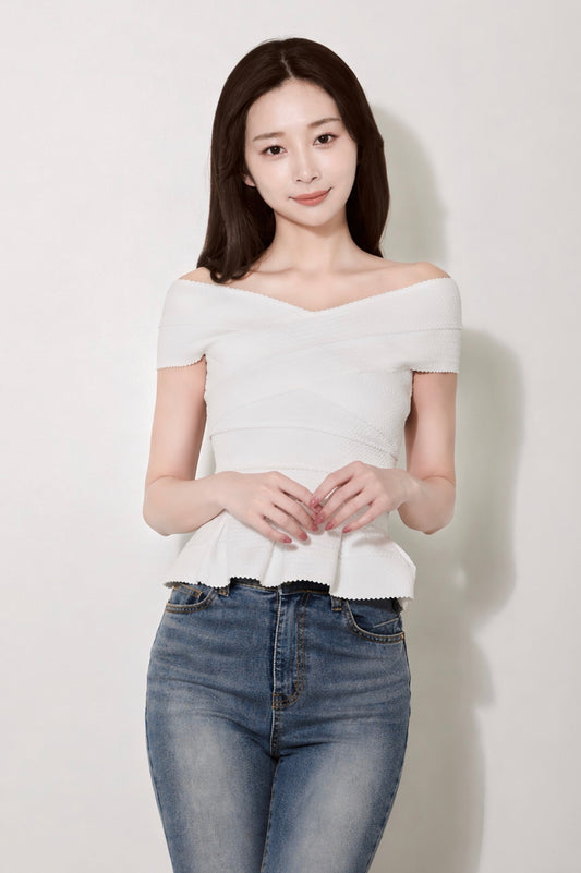 【PRE ORDER】
オフショルペプラムトップス