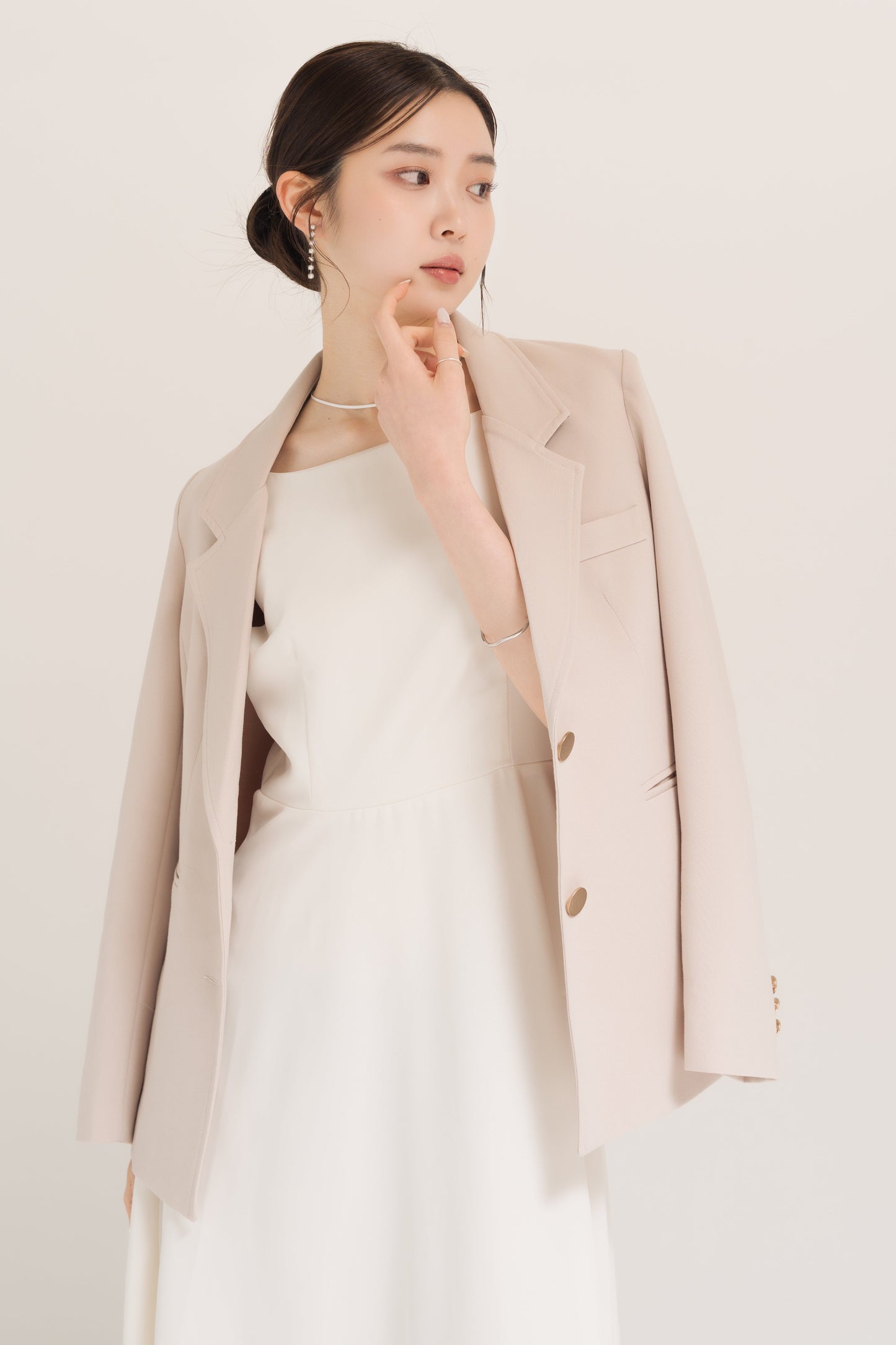 ゴールドボタンテーラードジャケット